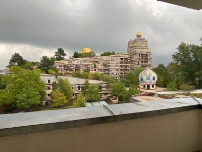 Großzügige 2-Zimmerwohnung mit Blick auf das Hundertwasserhaus