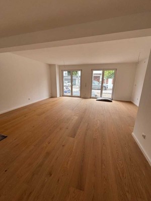3-Zimmer--Neubau-Gartenwohnung über zwei Etagen (Souterrain)