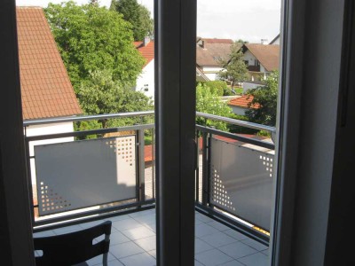 Helle 2-Zimmer Wohnung inkl. 2 Stellplätzen in Seligenstadt Klein-Welzheim
