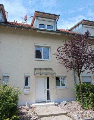 Zentral gelegenes, zweistöckiges Reihenmittelhaus in Weil am Rhein