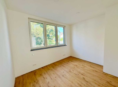 Kernsanierter Wohntraum (Erstbezug): 3-Zimmer, modernste Technik & Stellplatz in Walheim (Toplage)