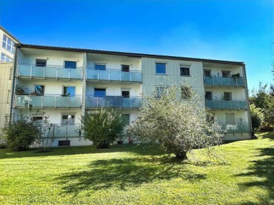 Ideal für Handwerker! Sofort bezugsfrei - gemütliche 3 Zimmerwohnung mit sonnigem Balkon