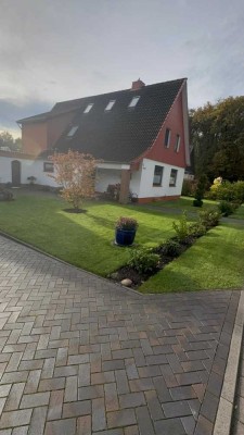 Großzügiges Einfamilienhaus mit 11 Zimmern und Garage in Schiffdorf