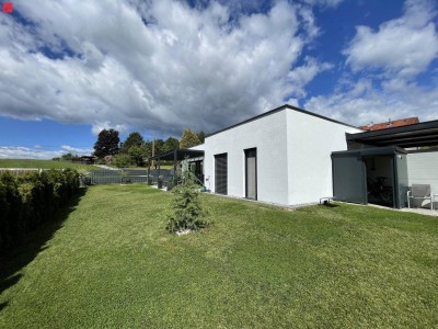 Stilvoller Bungalow mit Ganztagssonne