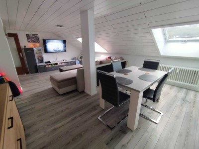 Lichtdurchflutete 4-Zimmer-Wohnung im Dachgeschoss in ruhiger Lage von Gelnhausen