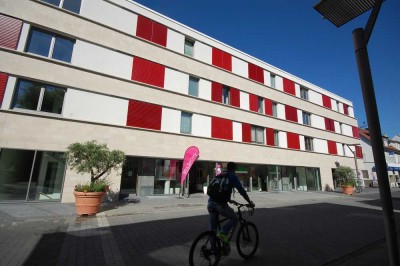 Kapitalanlage zentrale 2-Zimmerwohnung mit großer Süd-West-Loggia