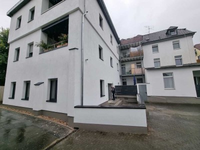 Orsoy direkt am Rhein! Tolle  Etagenwohnung mit gr. Loggia
