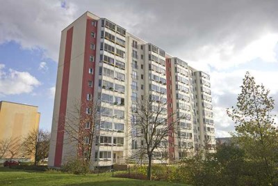 Günstige 1- Raumwohnung mit schöner Aussicht im Süden