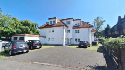 Gemütliche, gepflegte 2 Zimmer DG-Wohnung mit Südbalkon in Bergisch Gladbach, OT Schildgen
