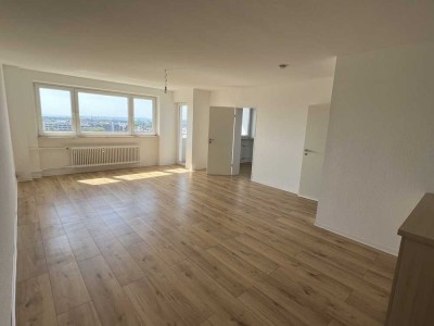 2-Zimmer Wohnung mit Einbauküche und Balkon