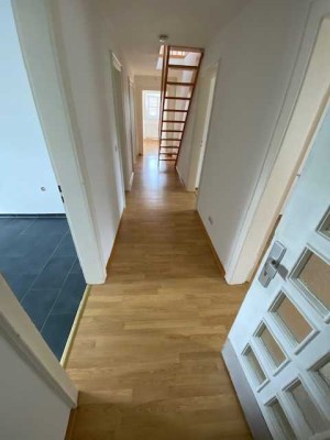 5 Zimmer, Küche, Bad, DG in Trier-Nord