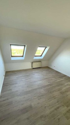Sonnige und freundliche 2-Zimmer-Dachgeschosswohnung