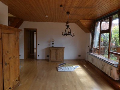 Ruhige, idyllische, zentral gelegene 2-Zimmer-Wohnung mit 2 Balkonen, EBK,  provisionsfrei2