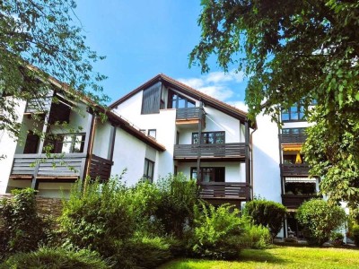 Gemütliche 2-Zimmer-Maisonette Wohnung mit 2 Balkonen und Kamin in Weilheim