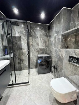 Modernes und voll ausgestattetes Studio-Apartment mit Balkon in München-Untergiesing