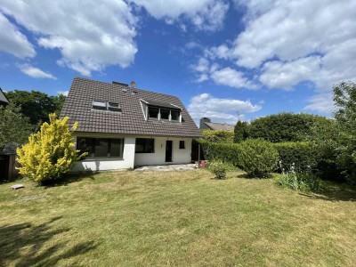 Freistehendes Einfamilienhaus in Aussichtslage  in Aachen-Hörn. Ohne Maklerprovision!