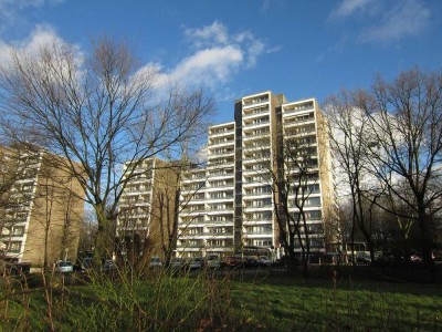 Gut geschnittene 2-Zimmer-Wohnung mit Loggia im Grünen in Erkrath-Hochdahl
