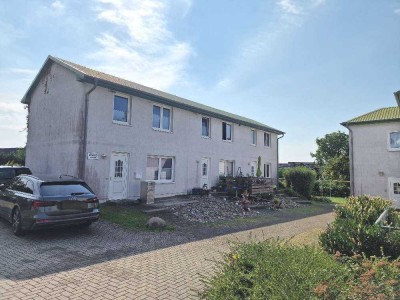 kleines Reihenhaus mit Terrasse in Dargen zu vermieten