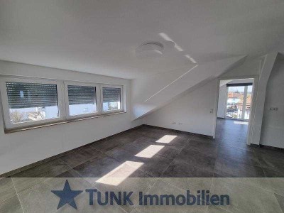 Erstbezug nach Neusanierung! 2 Zi. DG-Whg plus kleiner Balkon in Kahl, nähe Badesee!