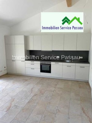 Moderne 2-Zimmer-Wohnung mitten in Fürstenzell mit Lift und Einbauküche. Erstbezug nach Sanierung.