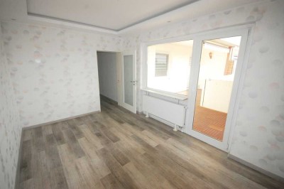 4 Zimmerwohnung mit Einbauküche, Balkon und modernem Wohnkomfort