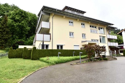 Sehr hochwertig ausgestattete 3,5 Zimmer Wohnung in Oberstaufen Zentrum zu verkaufen