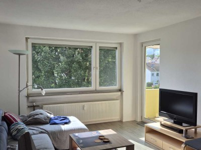 Sonnige 3-Zimmer Wohnung mit Balkon in Ditzingen-Hirschlanden
