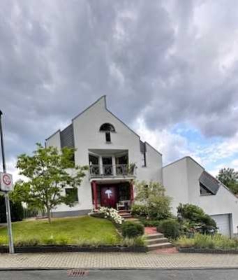 Exklusive 2,5-Raum-Erdgeschosswohnung mit gehobener Innenausstattung mit Einbauküche in Schwerte