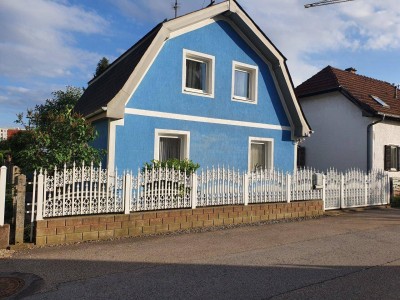 Ausbaufähiges Einfamilienhaus mit einem wunderschönen Garten.