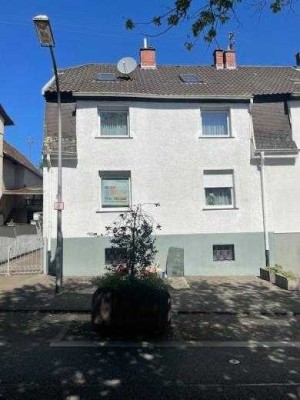 Einfamilien-Doppelhaushälfte zu verkaufen 7 ZKB + G-WC 
 Grossfamilie aufgepasst!