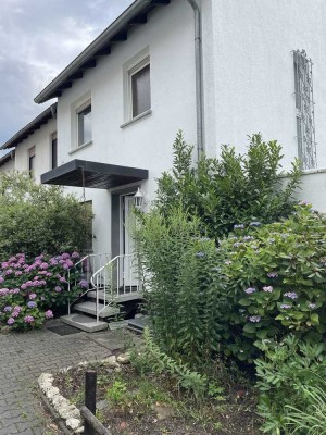 ImmobilienPunkt*** Gepflegtes Reihen-Endhaus mit Garage in TOP-Lage