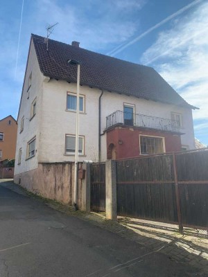 8-Zimmer-Einfamilienhaus in Alzenau-Hörstein auf großem, bebaubarem Grundstück