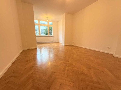 Helle und ruhige 4-Zimmer Wohnung mit sonnigem Garten, zentrumsnah