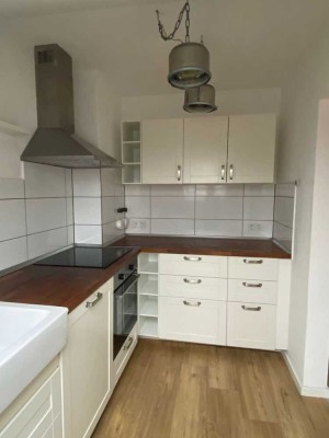 Schöne und vollständig renovierte 3-Zimmer-Dachgeschosswohnung in Straelen