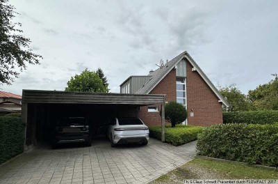 Exklusive Oberwohnung mit 3 ZKB, G-WC, Dachterrasse & Carportstellplatz in Jaderberg