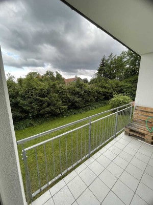 Schöne 2-Zimmer-Wohnung mit Balkon in Oberpfrmmern