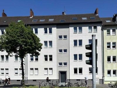HELLE 2-ZIMMER DACHGESCHOSSWOHNUNG MIT GARTENMITBENUTZUNG IN BICKENDORF