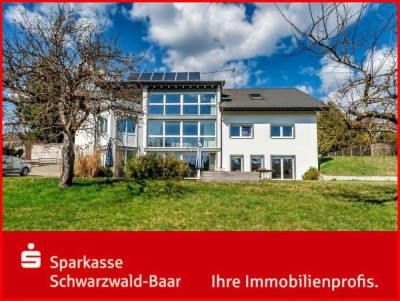 Moderne 3,5-Zimmer-Wohnung mit 2 Stellplätzen
