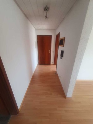 Geschmackvolle 2-Zimmer-DG-Wohnung in Talheim