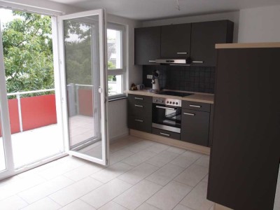 Moderne 3-Raum-Wohnung mit Einbauküche und Balkon in Ratingen-Mitte