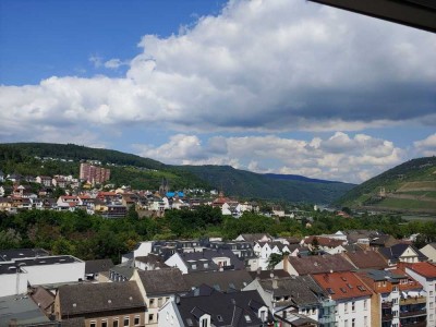 NEUER PREIS - in BINGEN am RHEIN -- Sehr schöne ETW  4 Zi-Kü-Bad+2 Balkone " Weitsicht + Rheinblick"