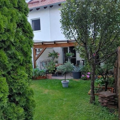 Gemütliches Reihenhaus - Nähe Erding