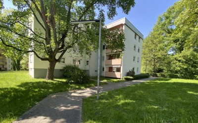 Großzügige 3-Zimmerwohnung mit parkähnlicher Umgebung in Freiburg-Landwasser