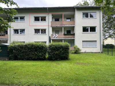 Geschmackvolle, gepflegte 3-Raum-Wohnung mit Balkon und Einbauküche in Bonn