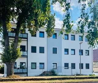 Moderner Wohnkomfort -barrierefreies Wohnen, Senioren-WG geeignet/gewerbliche Nutzung(Intel) möglich