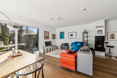 Familientraum in Blankenese - Moderne Doppelhaushälfte mit Garten und Tiefgarage