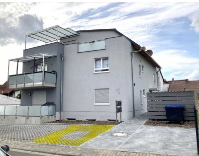 Moderne 3-Zimmer-Erdgeschosswohnung mit Balkon in zentraler Lage