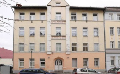 Modernisierte Altbauwohnung mit Wintergarten und Stellplatz in zentraler Lage von Eberswalde