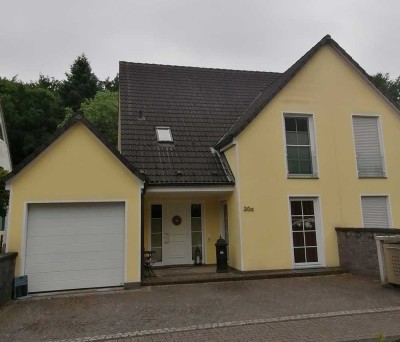 ***Excl. Doppelhaushälfte im Landhausstil in Solingen-Aufderhöhe***