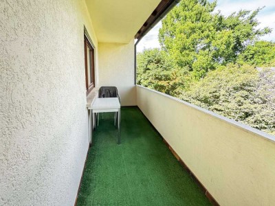 LEERSTEHENDE und Helle 3-Zimmer-Wohnung mit Balkon & Garage